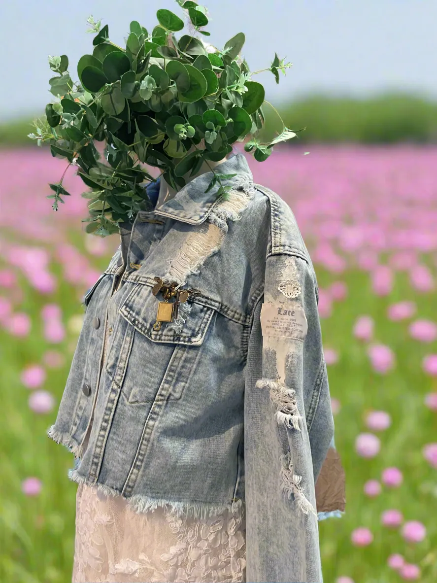 #5474 - Cropped light wash denim jacket