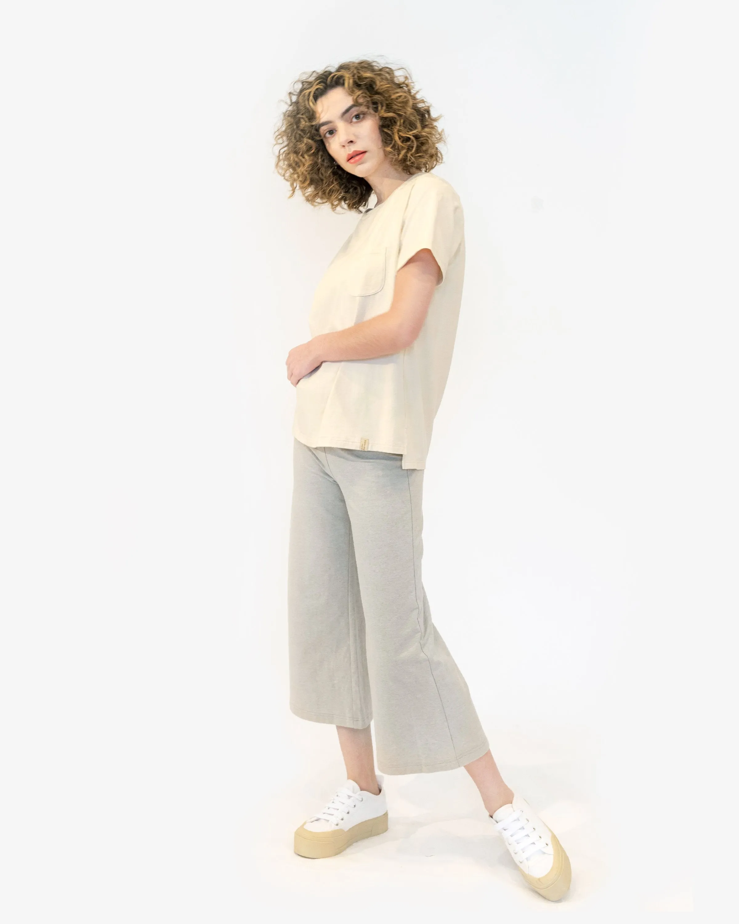 ADULT POCKET T-SHIRT
