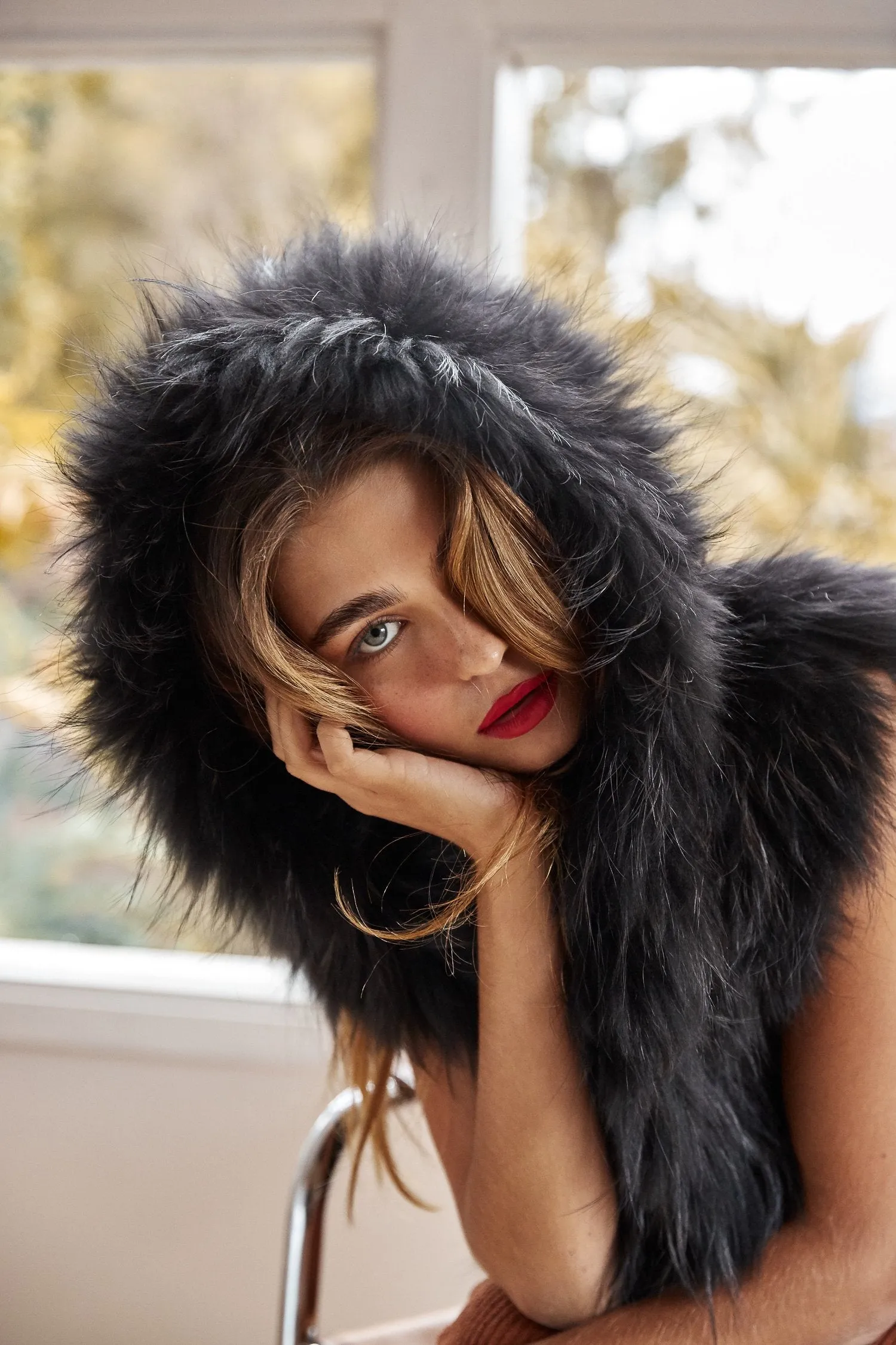 Alba Hooded Fur Vest in Onyx