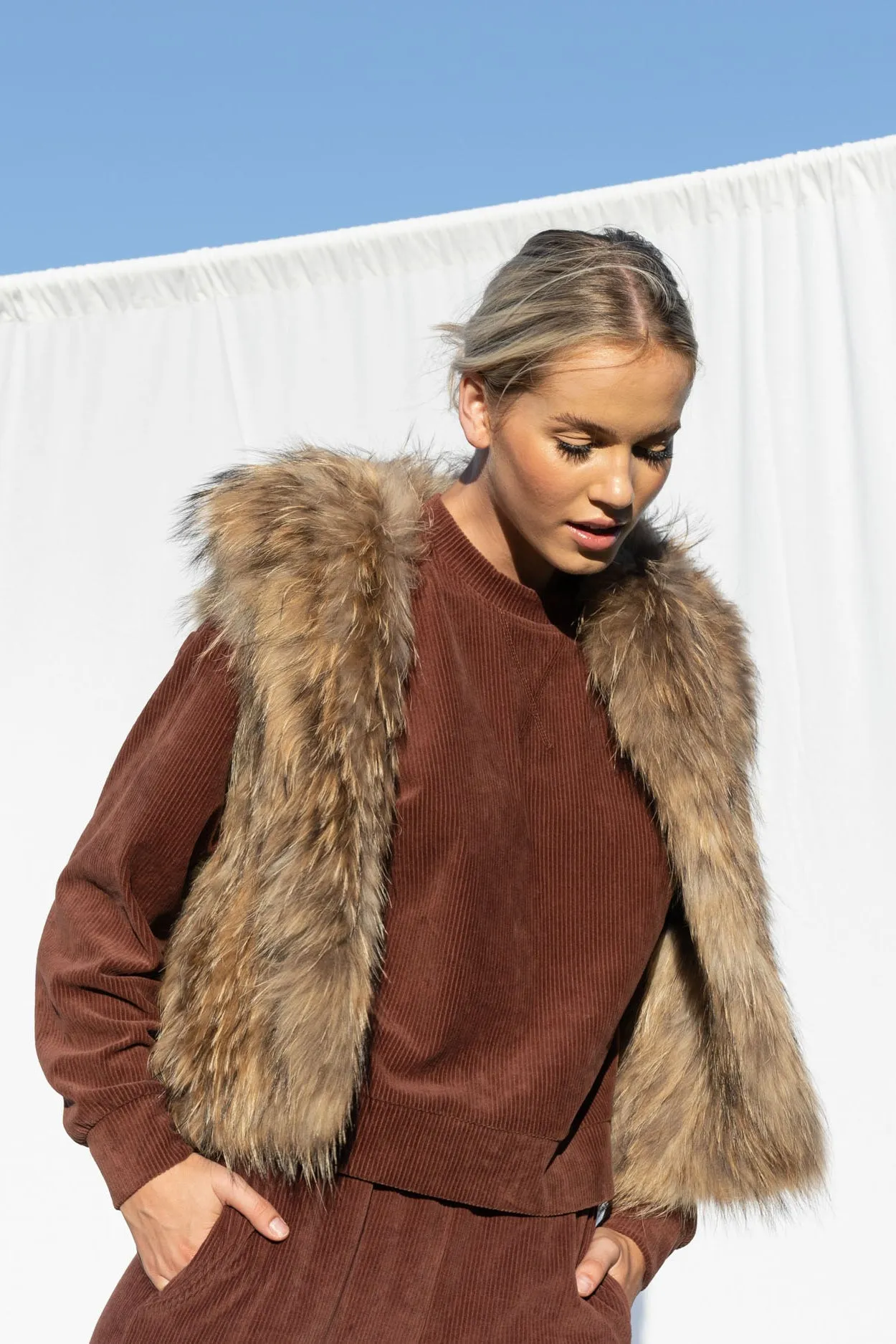 Alba Hooded Vest in Natural