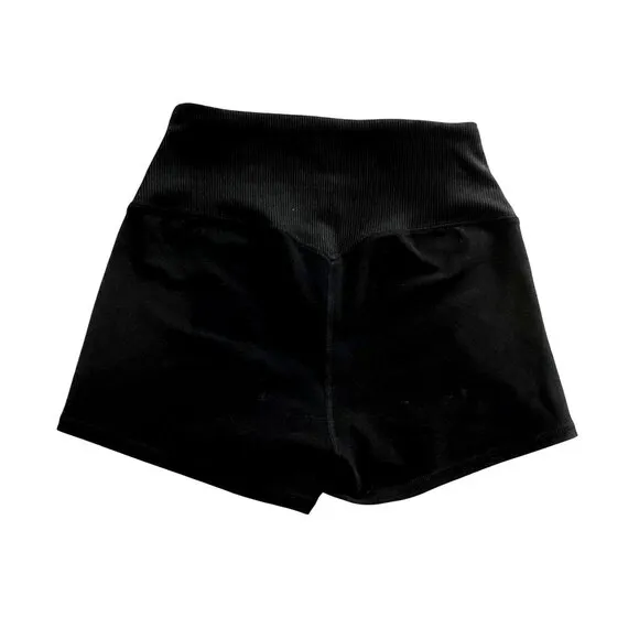 ALO Yoga Alosoft Aura Shorts in Black
