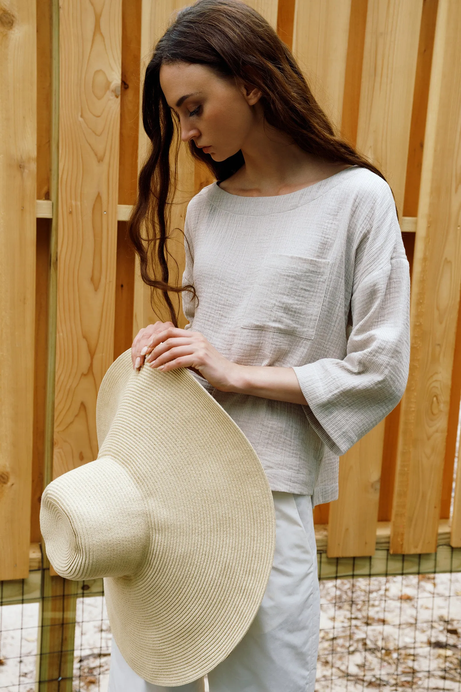 Carmen Pocket Tee - Beige