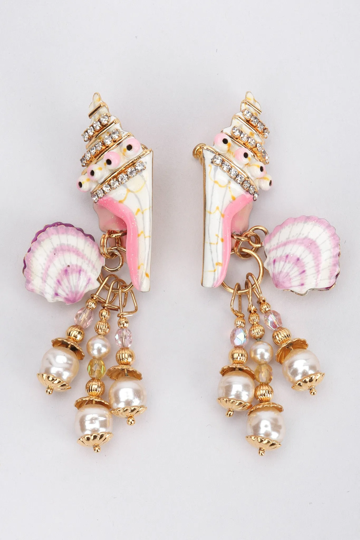 Clamdigger Shelll Earrings
