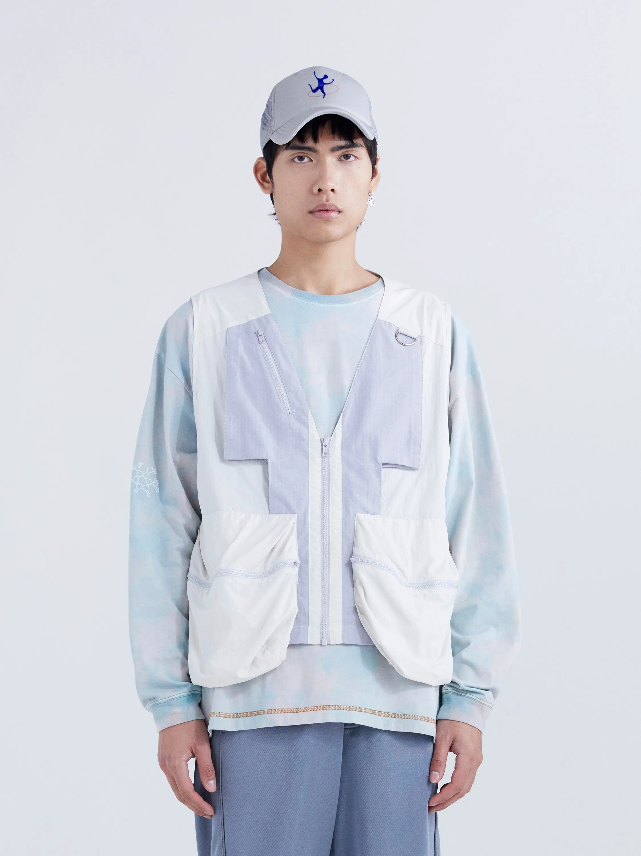 COASTAL POCKET VEST - CLEAR GREY