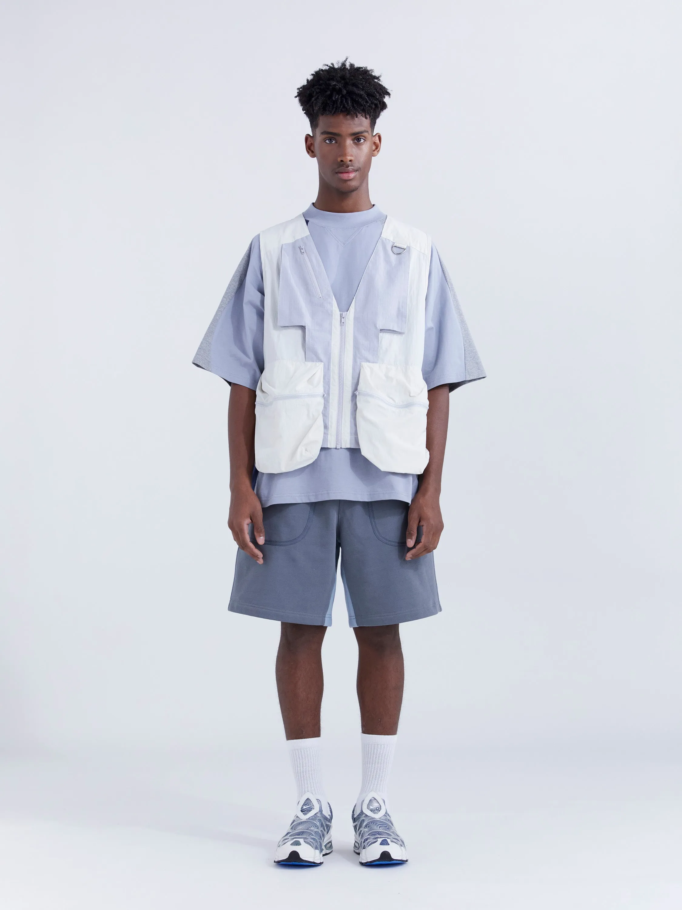 COASTAL POCKET VEST - CLEAR GREY