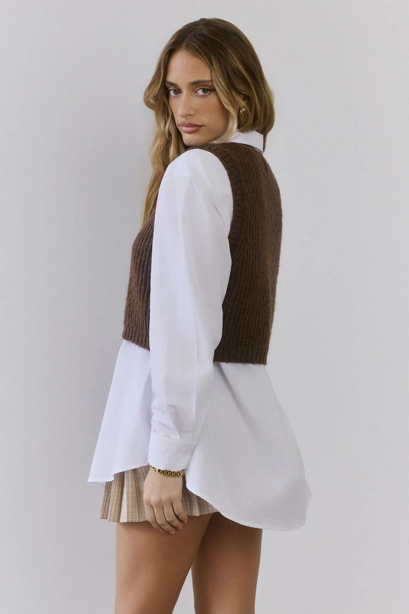 Cosy Cabin Knit Vest Brown