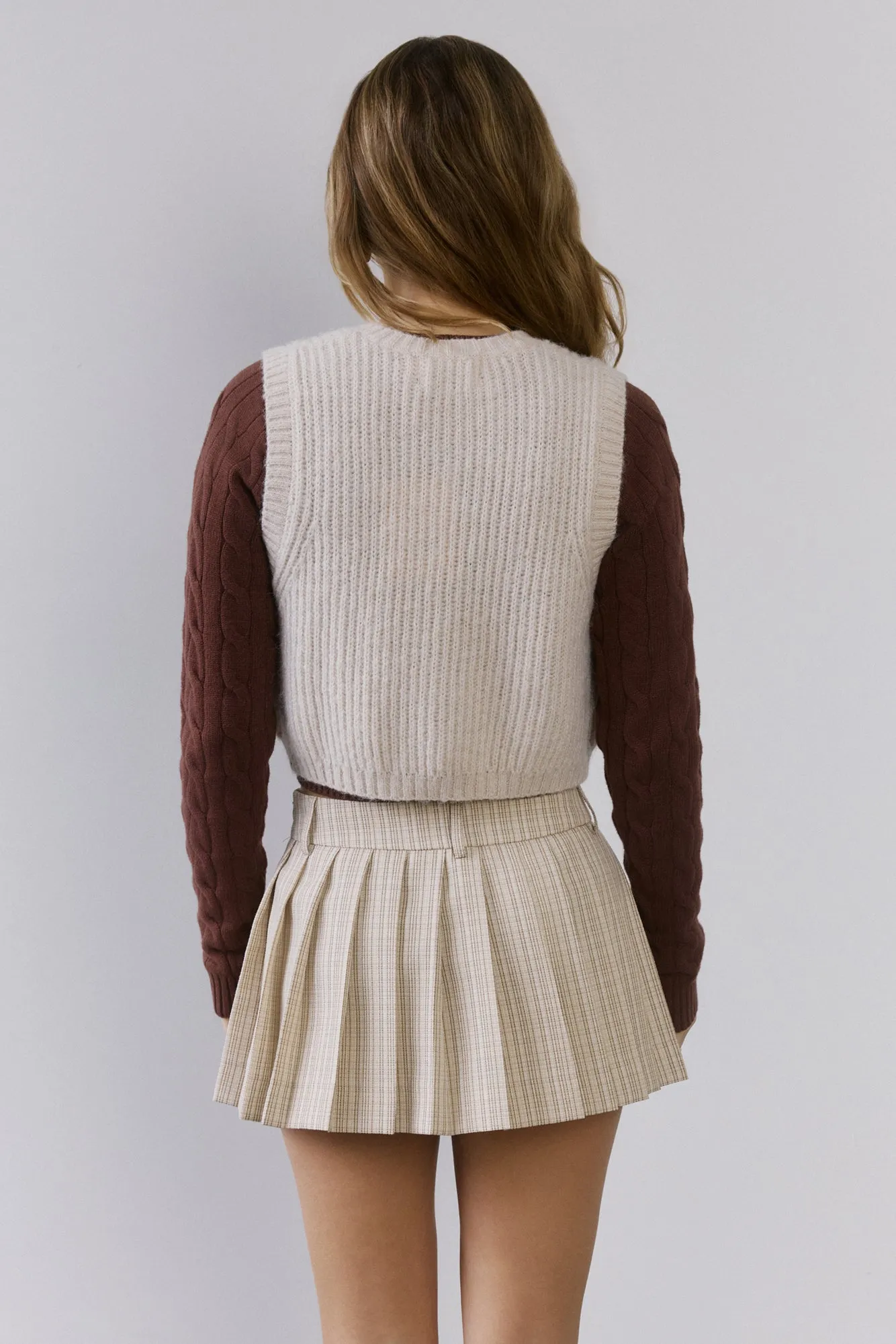 Cosy Cabin Knit Vest Ivory