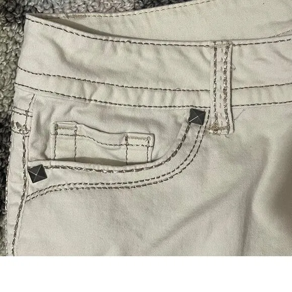 DAYTRIP Womens VIRGO Cream Capris Mid-Rise Metallic‎ Stitching Size 29 Y2K