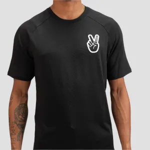 DEUCE LIGHTWEIGHT PERFORMANCE SHIRT | Black