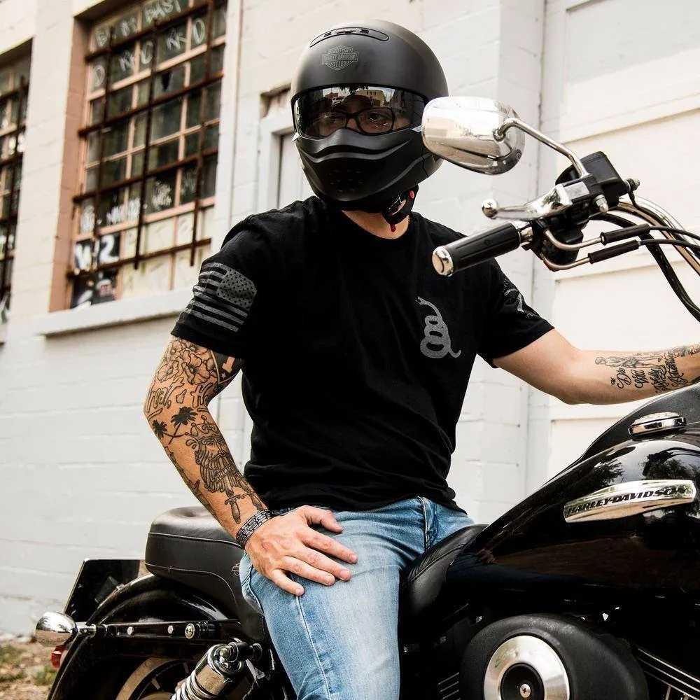 Don't Tread on Me Concealed Gadsden T-Shirt- Black