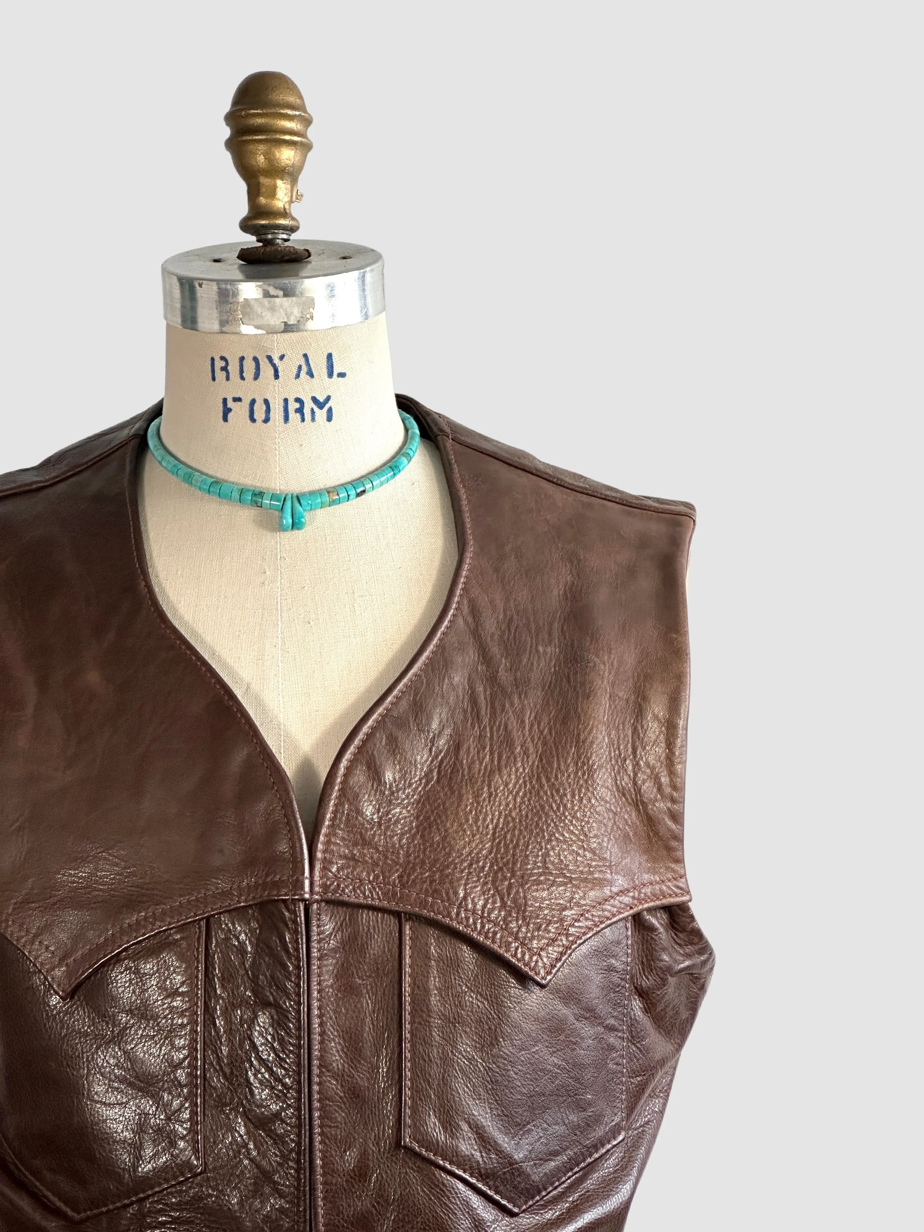 EAST WEST Musical Instruments 70s Mens Leather Vest • Medium