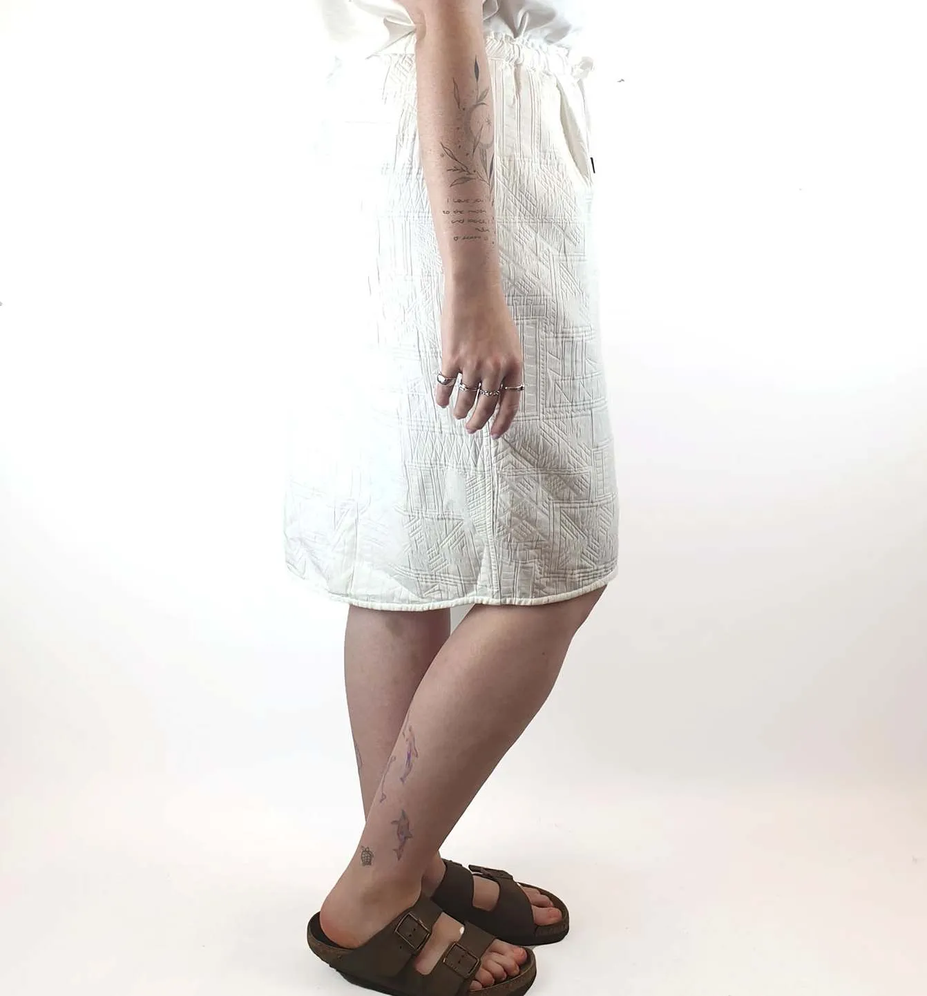 Elk white embossed skirt with drawstring waist size M (best fits 12)