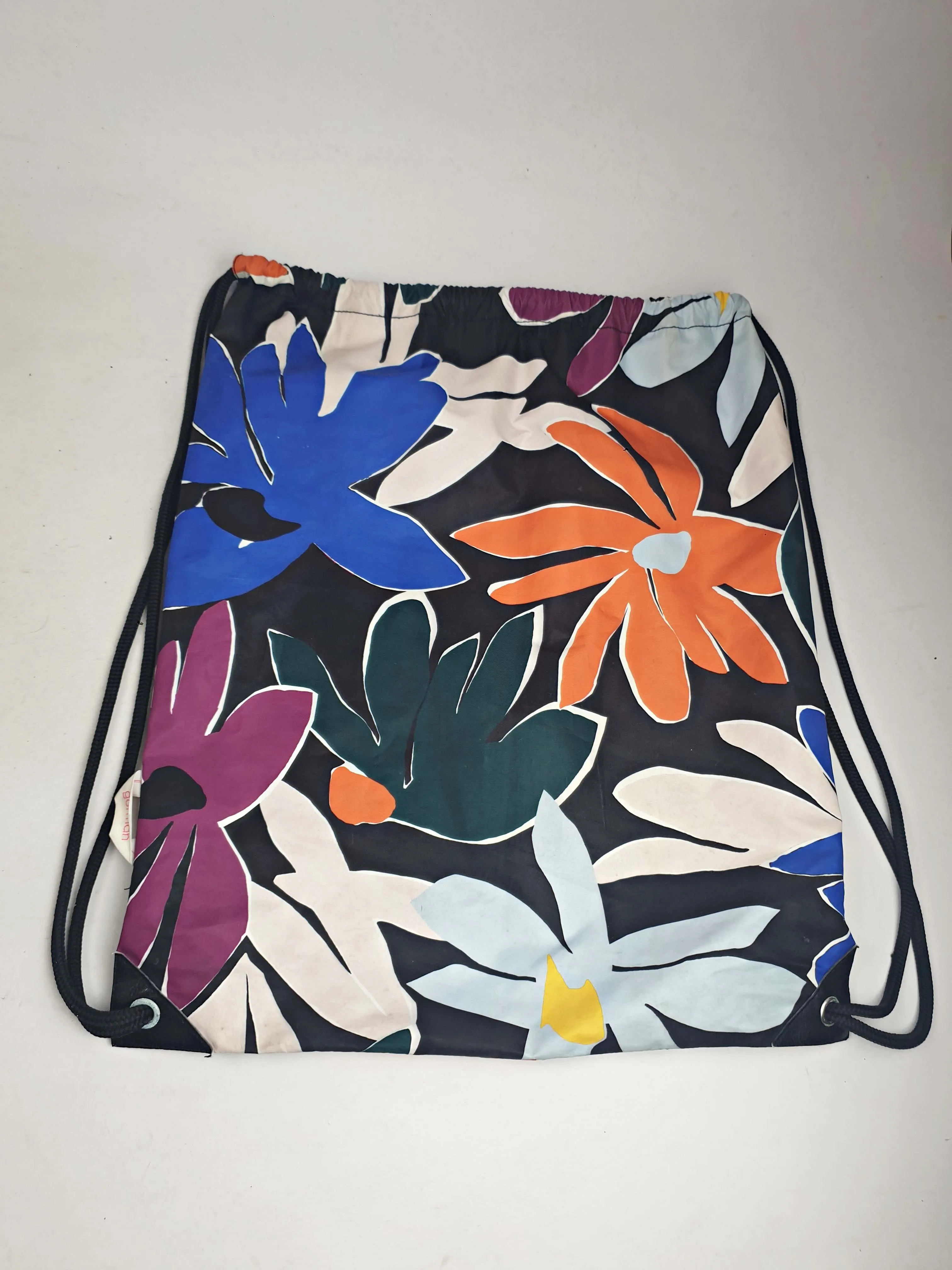 Gorman pretty flower print drawstring backpack (note: inside mark)