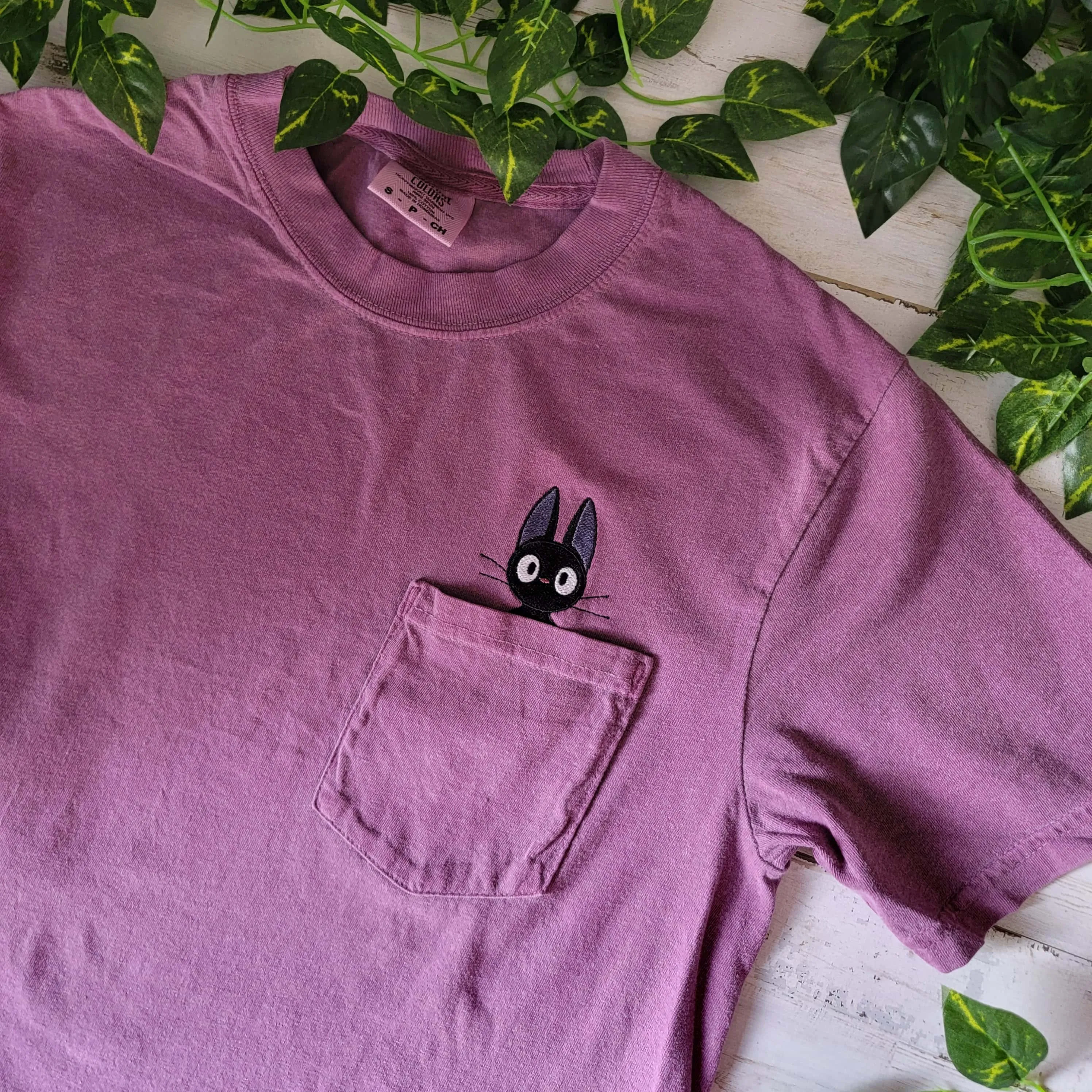 Jiji Cat Pocket Tee