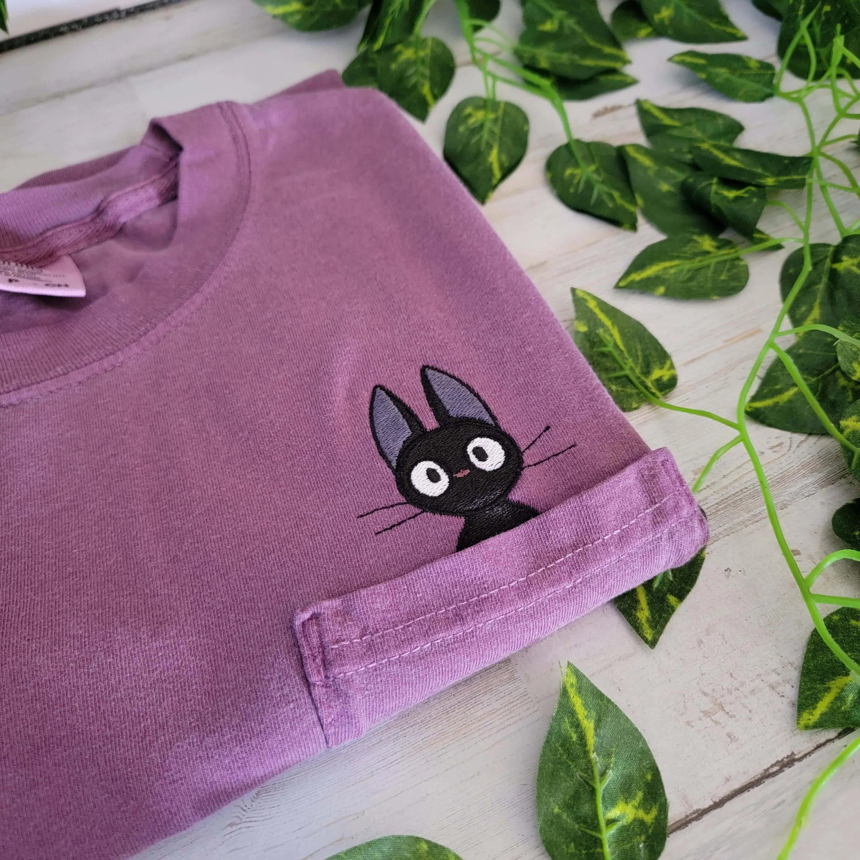 Jiji Cat Pocket Tee