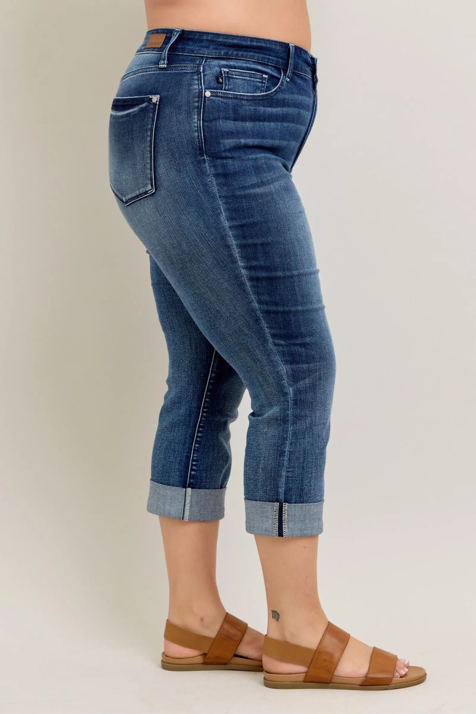 Judy Blue Dark Wash Cuffed Capri PLUS