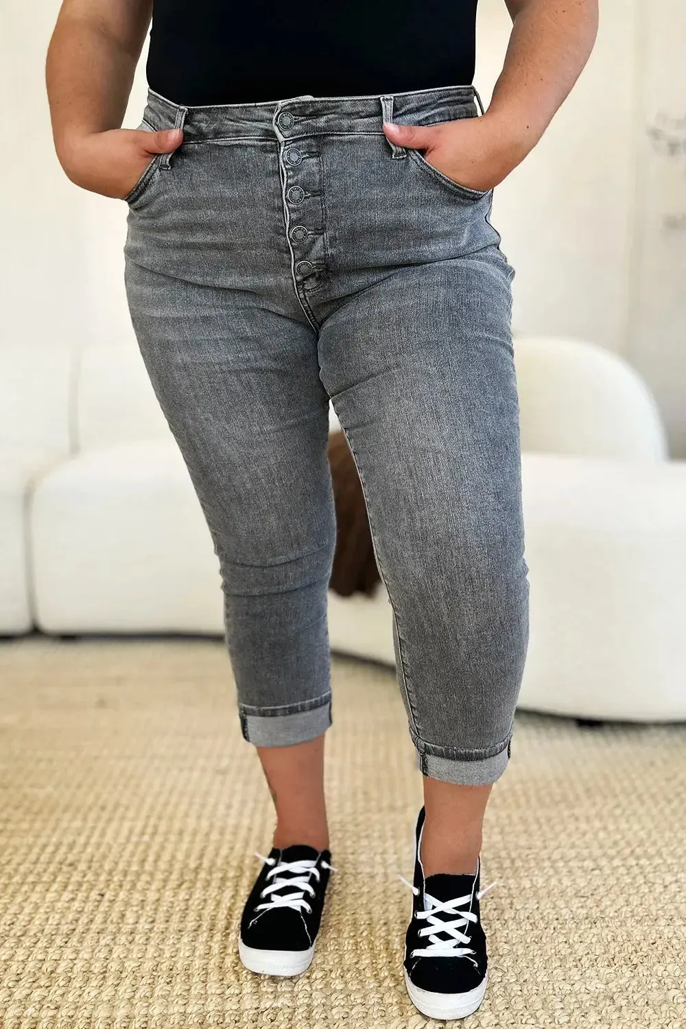 Judy Blue Full Size/Plus Size Button Fly High Waist Cuffed Capris