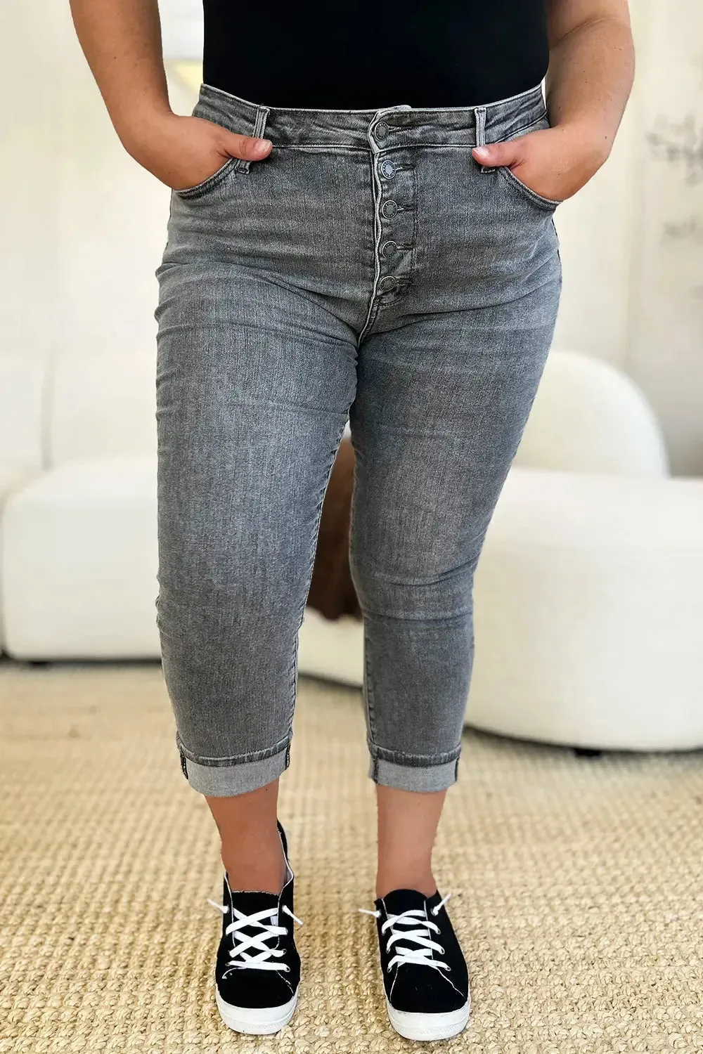Judy Blue Full Size/Plus Size Button Fly High Waist Cuffed Capris