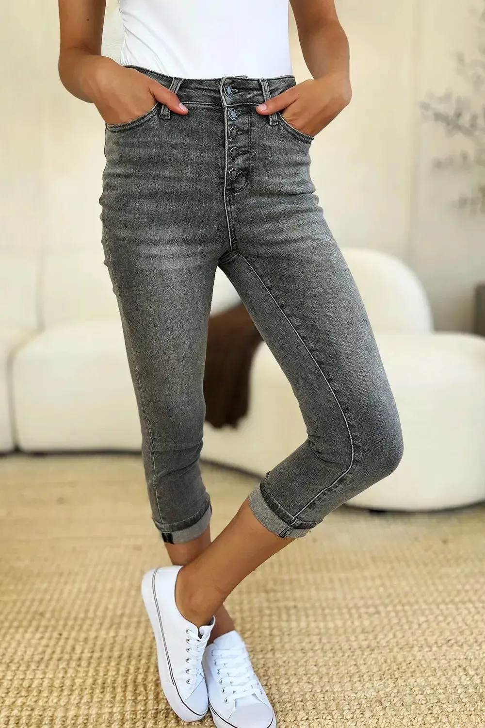 Judy Blue Full Size/Plus Size Button Fly High Waist Cuffed Capris