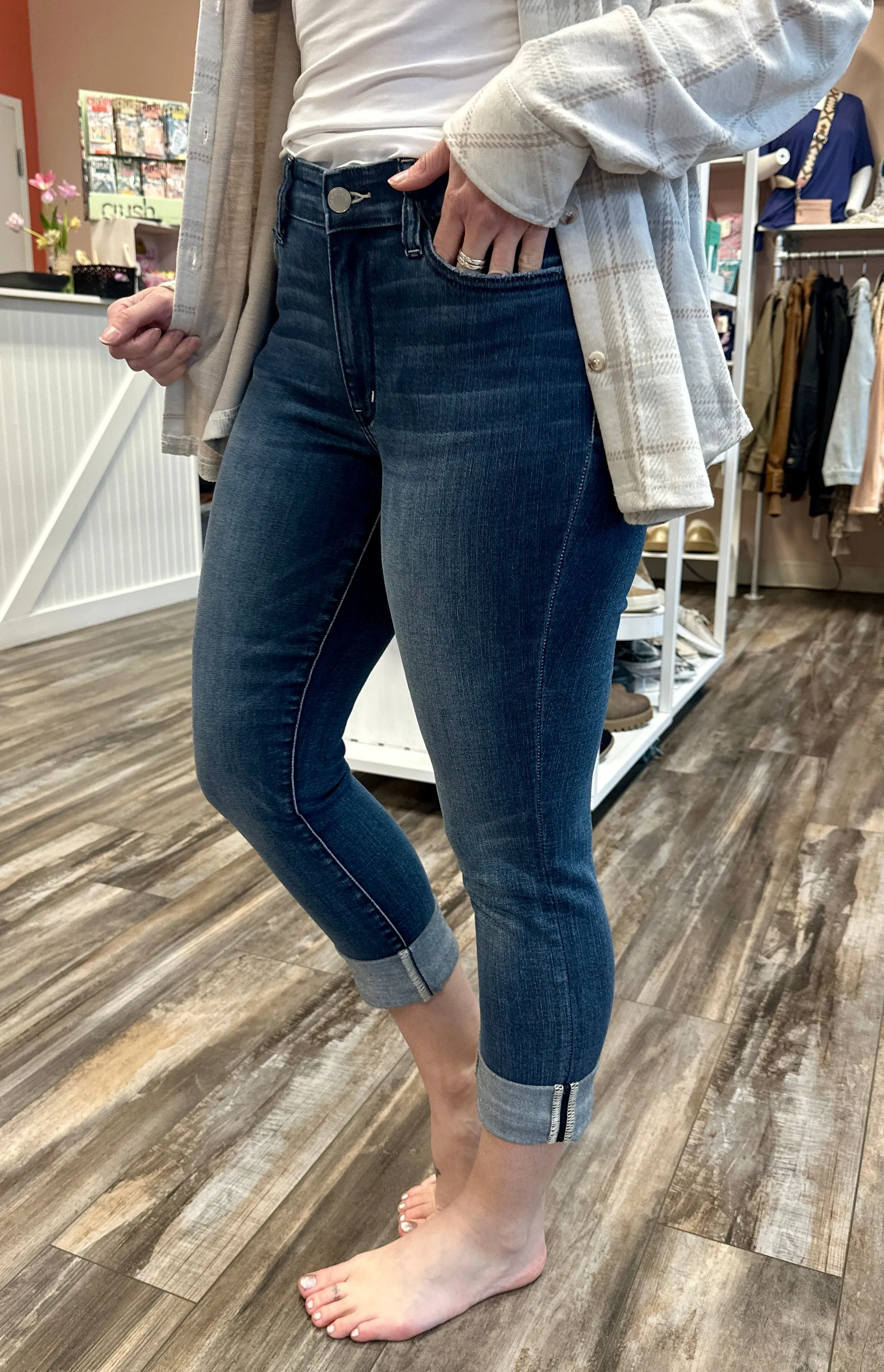 Kadie Cuffed Capri