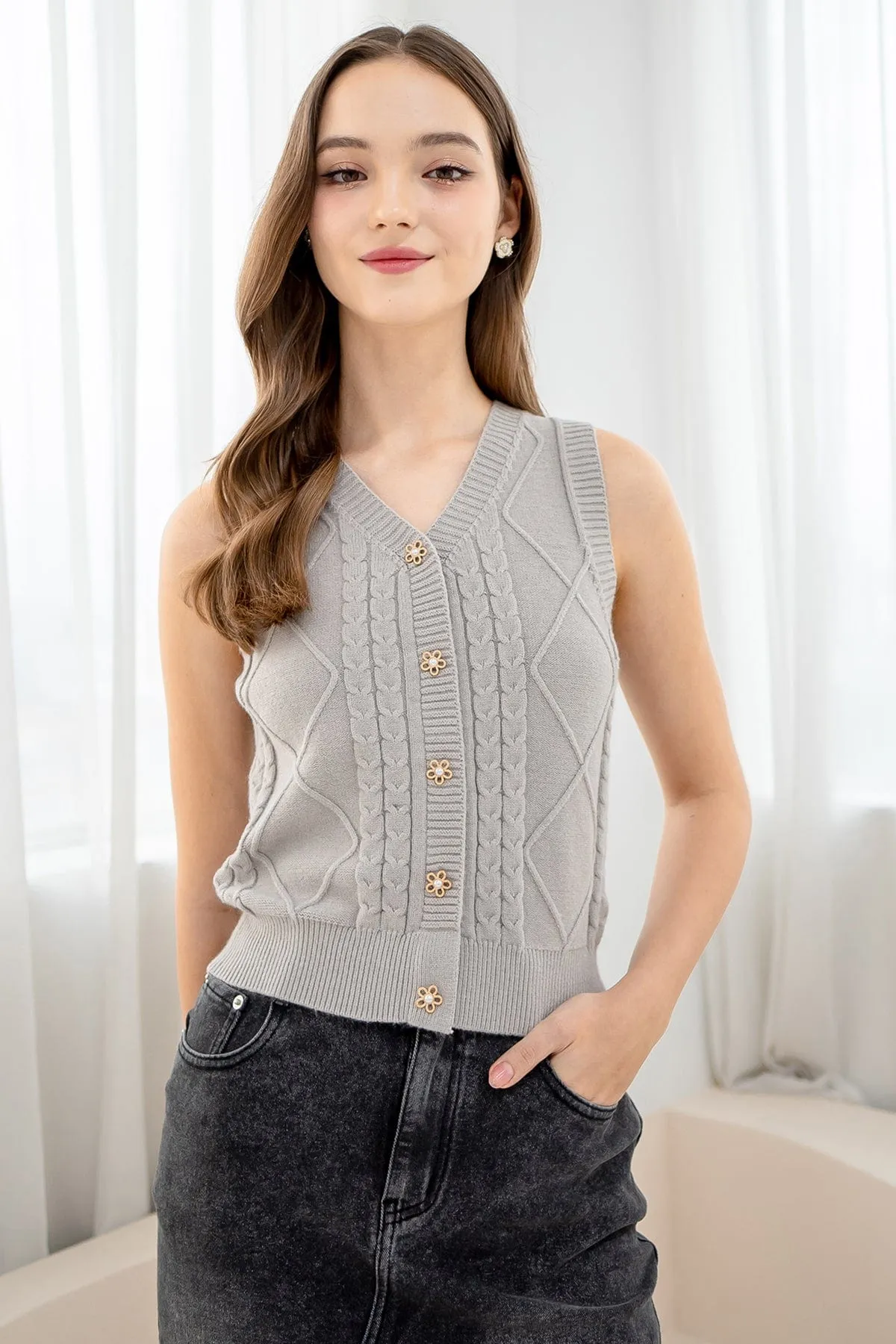KOBY CABLE KNIT VEST TOP IN ALMOND GREY