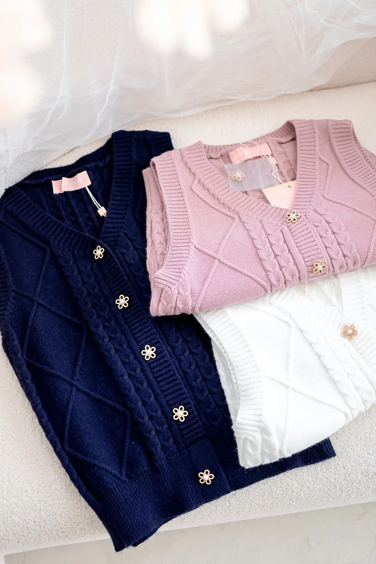 KOBY CABLE KNIT VEST TOP IN WHITE