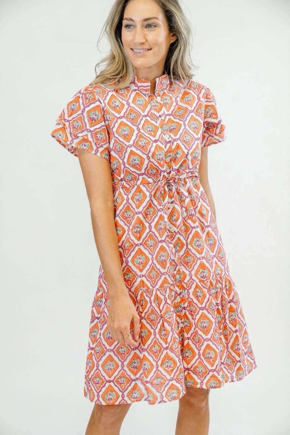 Magnolia Flutter Mini | Nectarine