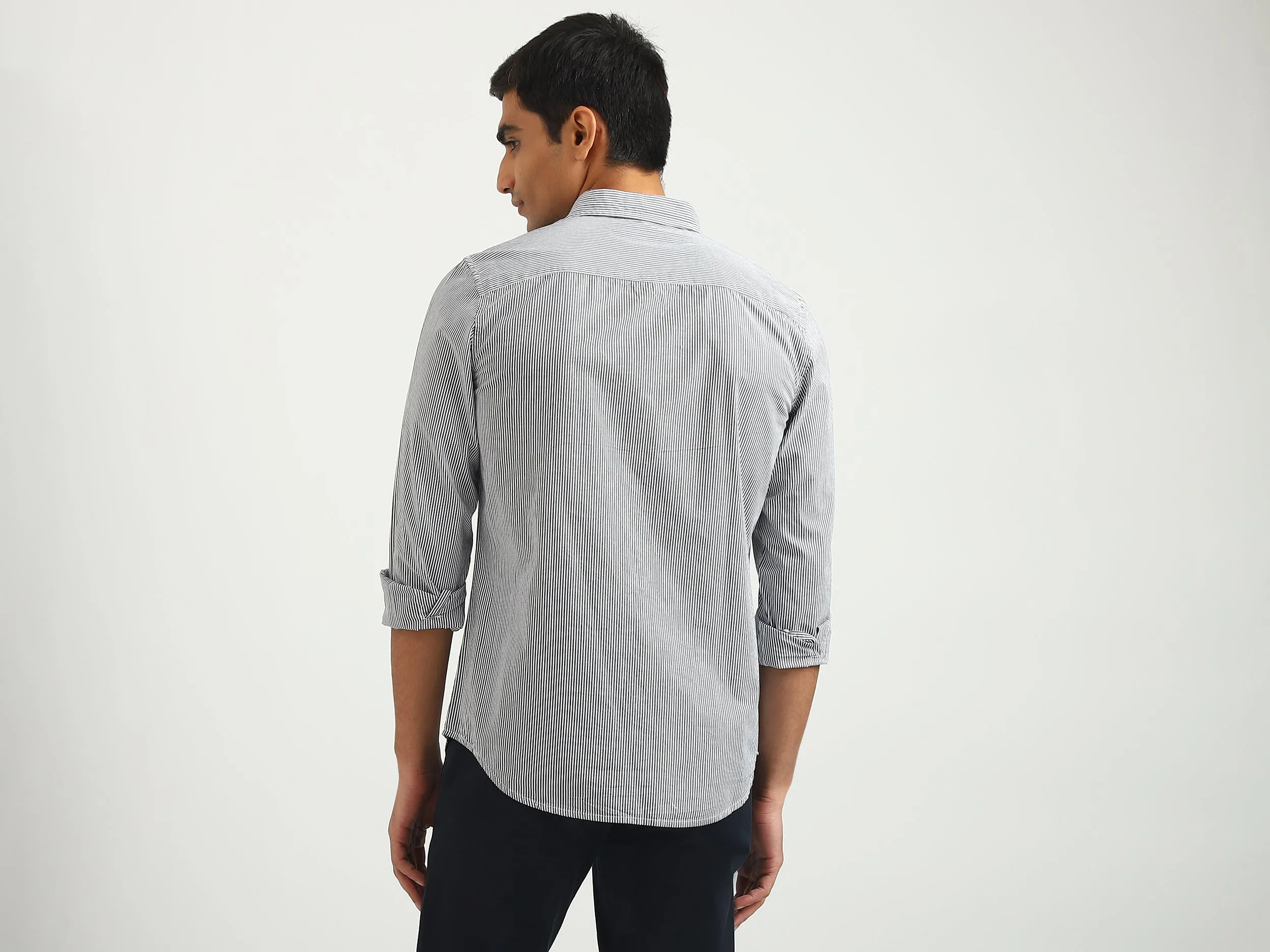 Men Striped Button-Down Collar Shirt