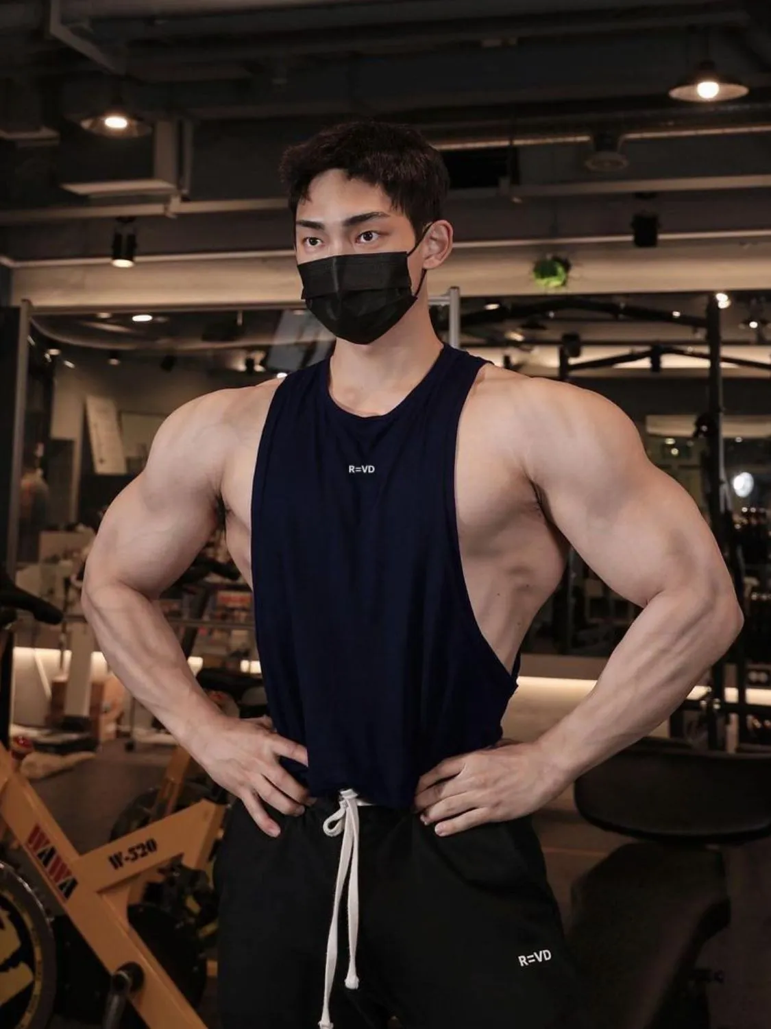 Men's Round Neck Breathable Tank