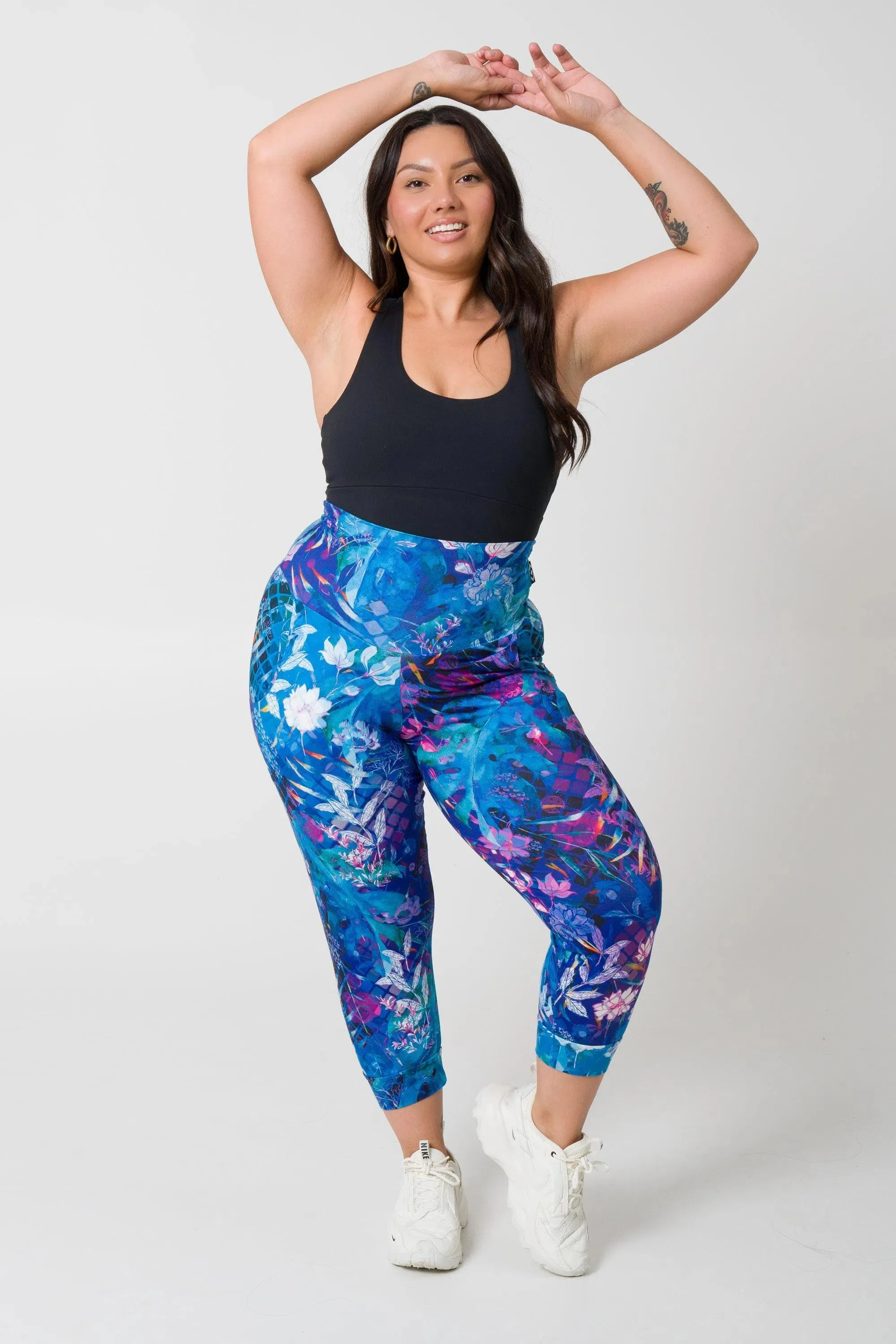Mermaid Mafia Soft To Touch - Jogger Capris W/ Pockets