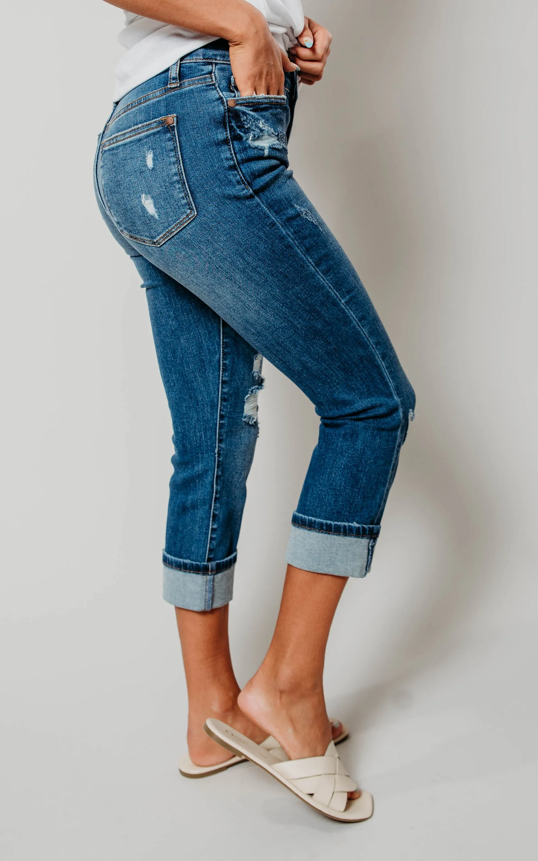Mid-Rise Cuffed Denim Capri - Judy Blue | FINAL SALE