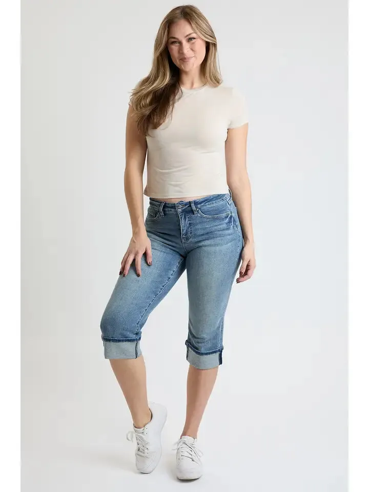 Mid Rise Premium Stretch Essential Cuff Capri