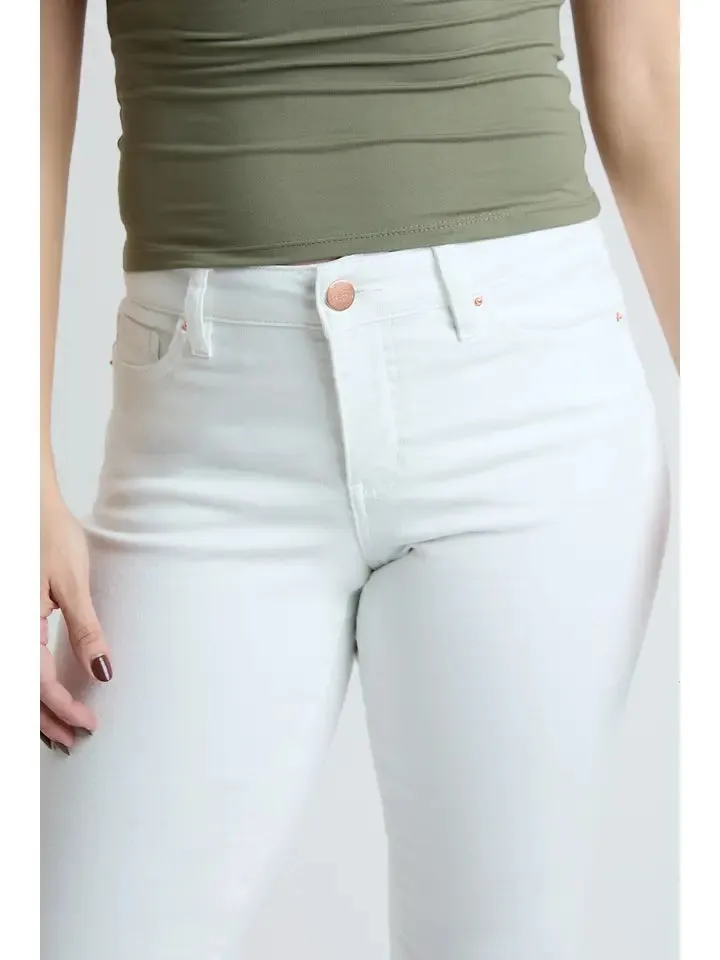 Mid Rise Premium Stretch Essential Cuff Capri