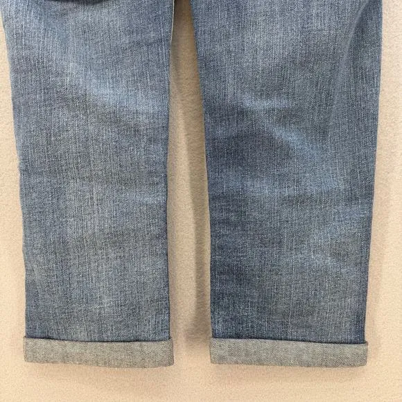 Miss Me Jeans Women's 25 Blue Mid Rise Capri Fleur de Lis Embellished Pockets