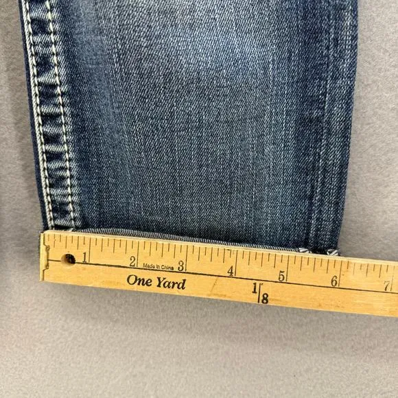 Miss Me Jeans Women's 25 Blue Mid Rise Capri Fleur de Lis Embellished Pockets