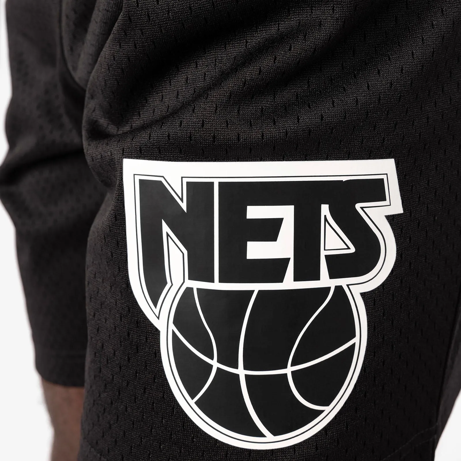 New Jersey Nets Mesh Court Shorts - Black