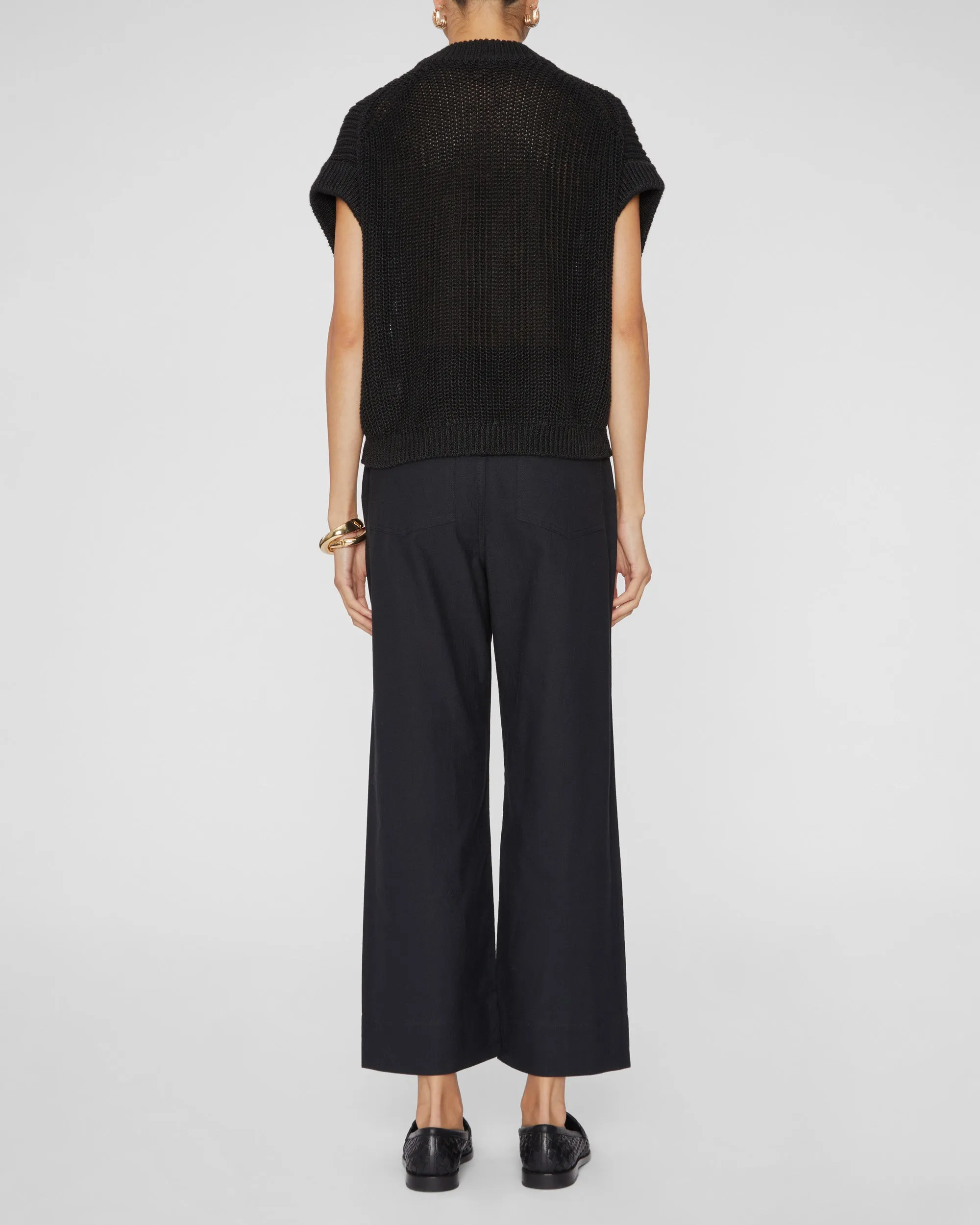 Oliva Linen Vest in Black