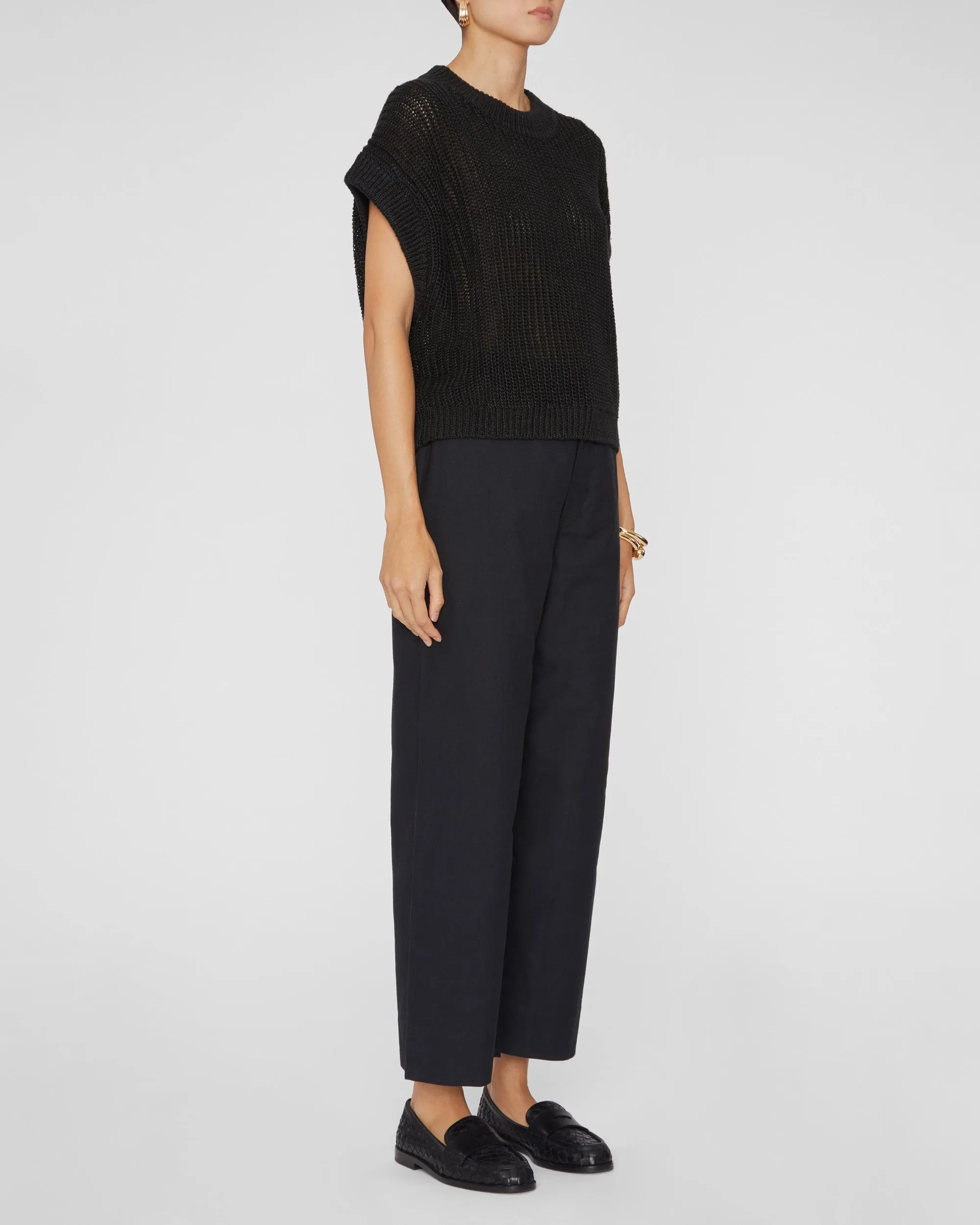 Oliva Linen Vest in Black
