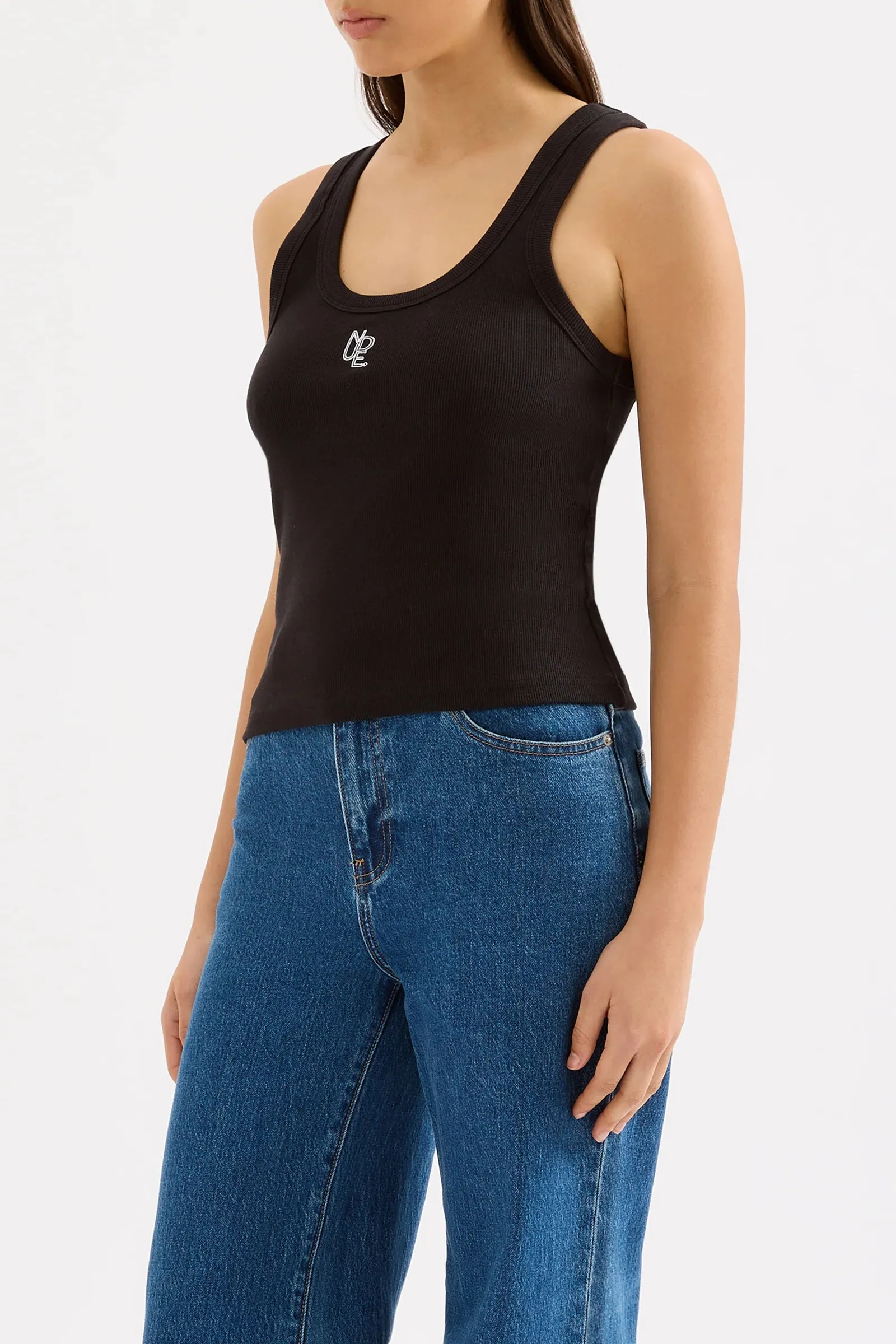 ORGANIC EMBLEM SINGLET