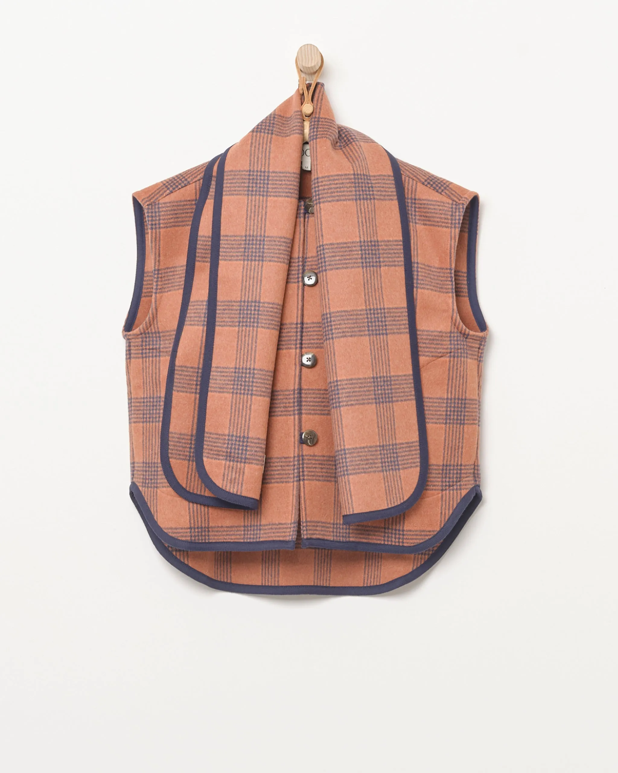 Pernille Vest/Scarf in Rust/Navy Plaid