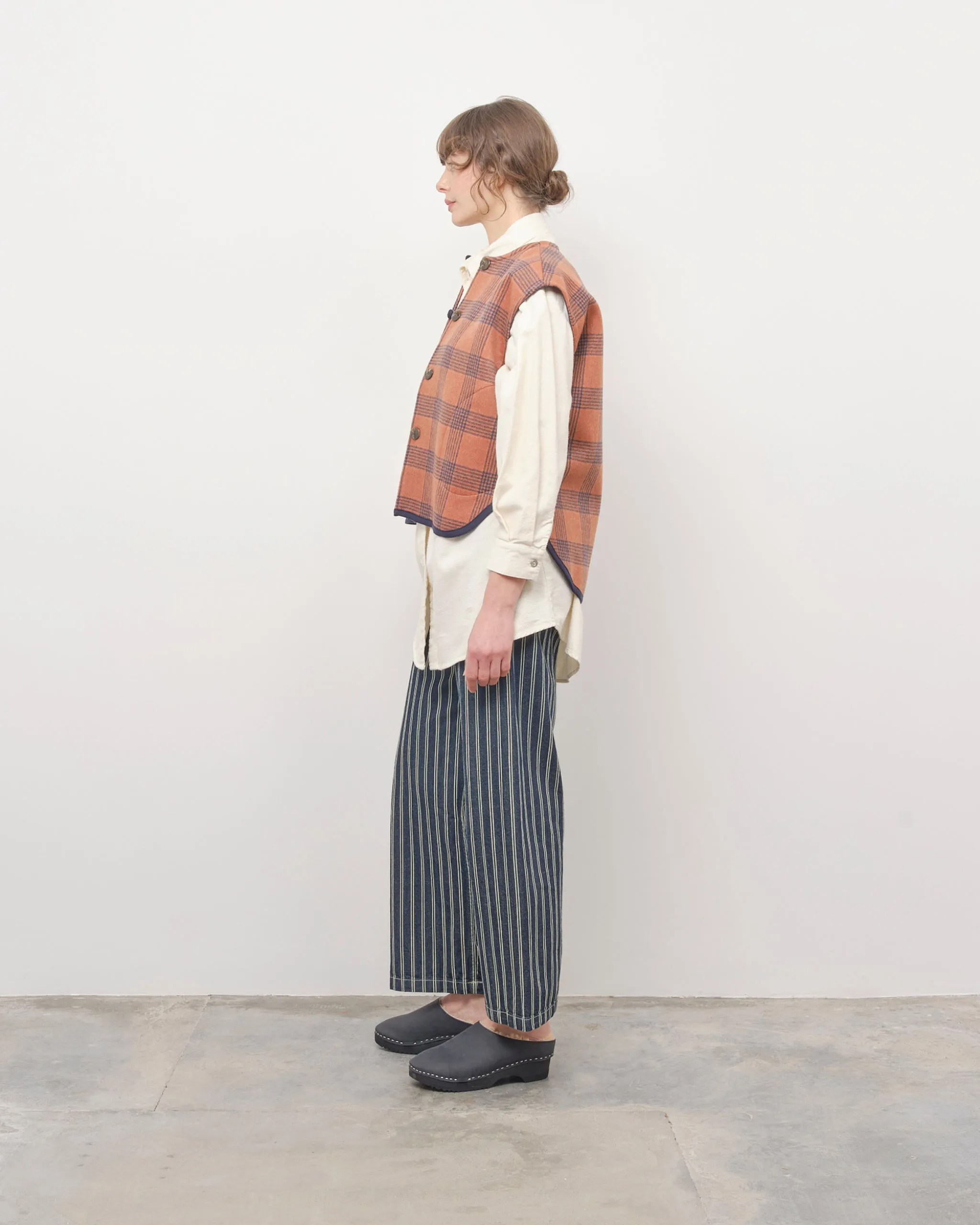 Pernille Vest/Scarf in Rust/Navy Plaid