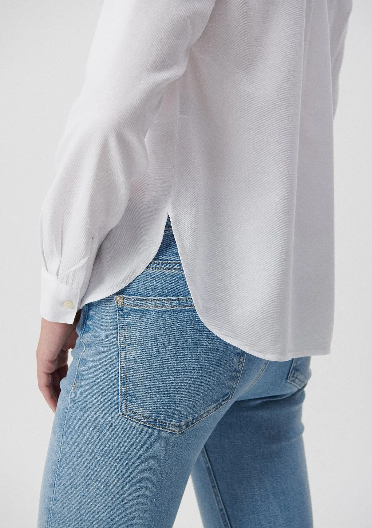 Pocket Detailed White Shirt