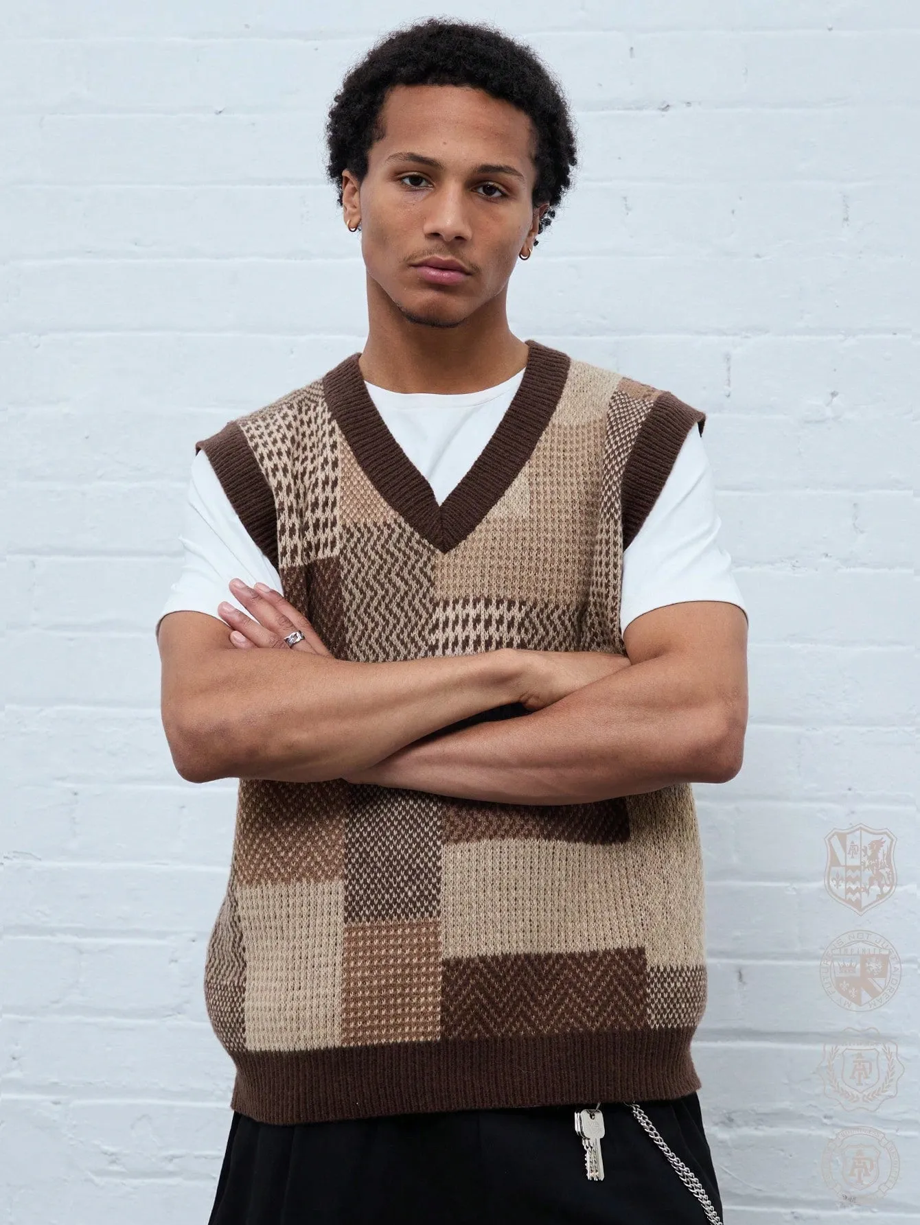 QA AthPrep Men's Colorblock V-Neck Sleeveless Casual Knit Vest