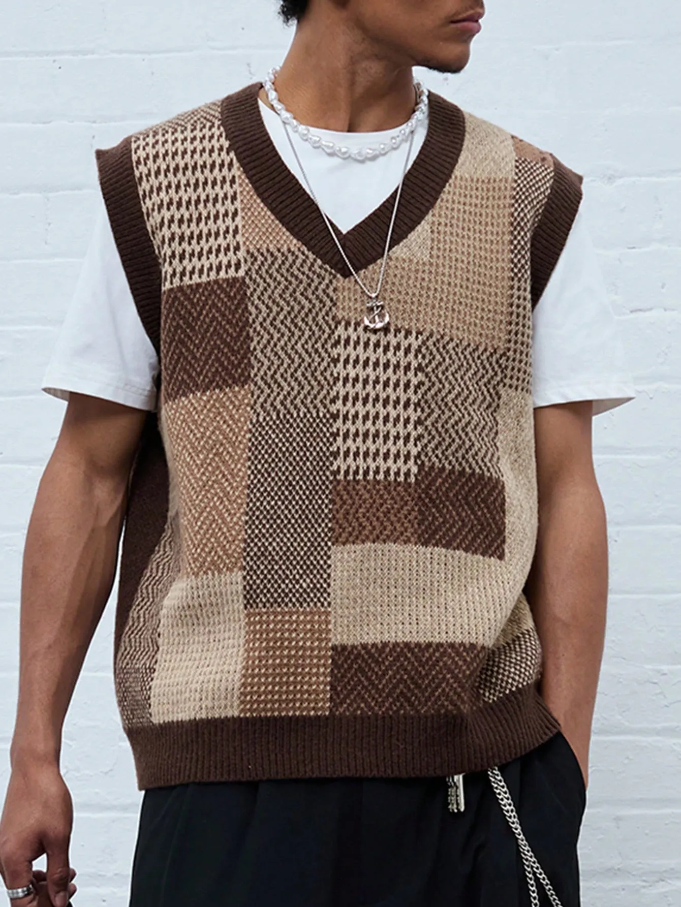QA AthPrep Men's Colorblock V-Neck Sleeveless Casual Knit Vest