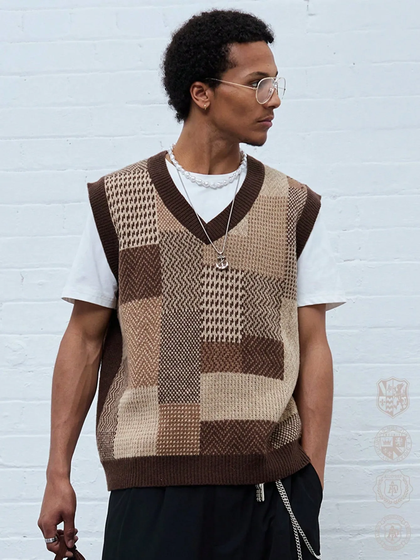 QA AthPrep Men's Colorblock V-Neck Sleeveless Casual Knit Vest