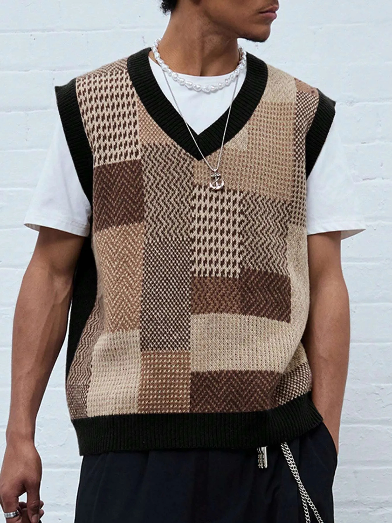 QA AthPrep Men's Colorblock V-Neck Sleeveless Casual Knit Vest