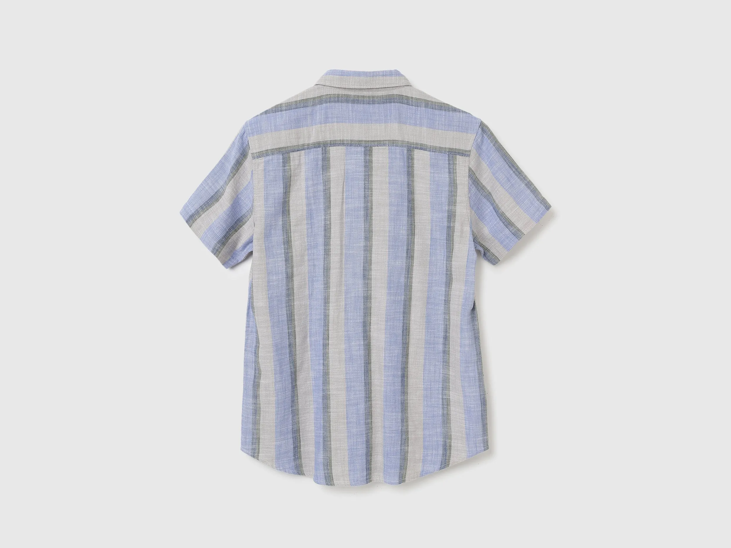 Regular Fit Spread Collar Striped Shirts