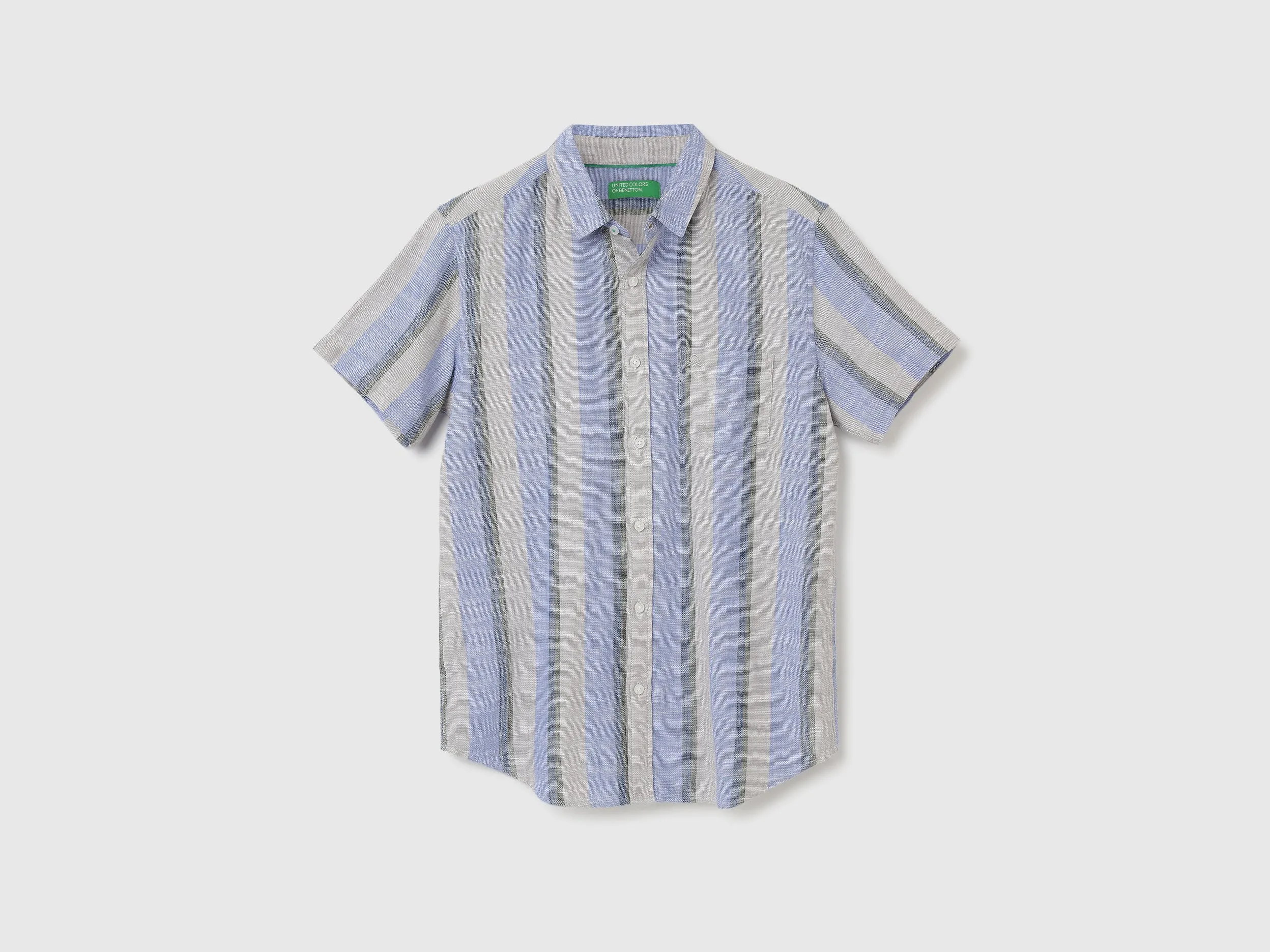 Regular Fit Spread Collar Striped Shirts