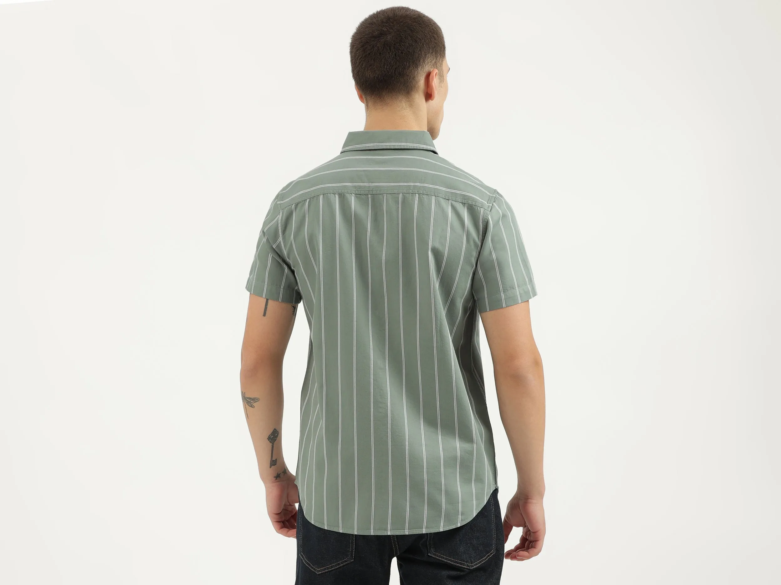 Regular Fit Spread Collar Striped Shirts
