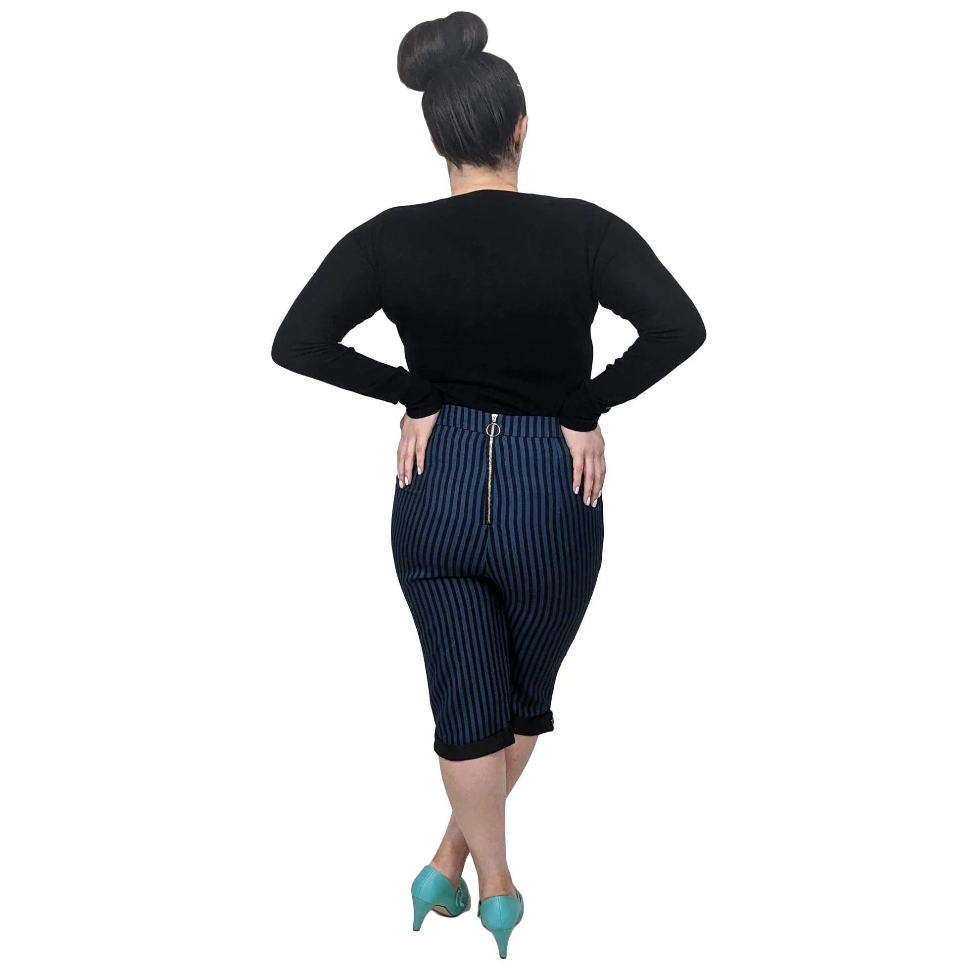 Retro Rizzo Capris in Blue